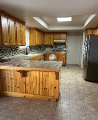 Building Photo - 1300 Fitzgerald Ln