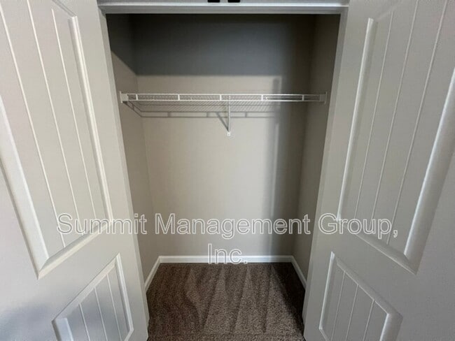 Building Photo - 130 Skipjack Ct