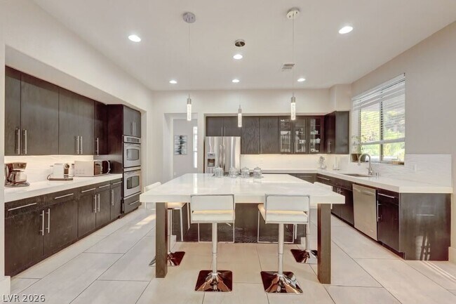 Building Photo - 9593 Verneda Ct
