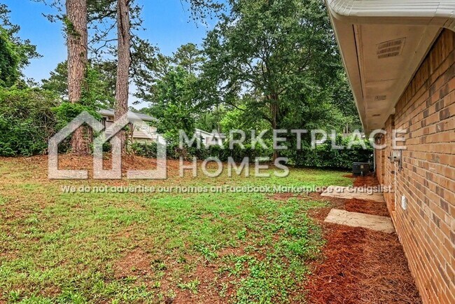 Building Photo - 3713 Stanford Cir
