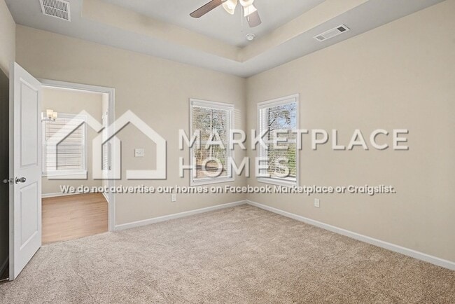 Building Photo - 212 W L Miller Dr