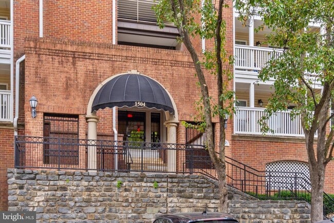 Building Photo - 1504 Lincoln Way