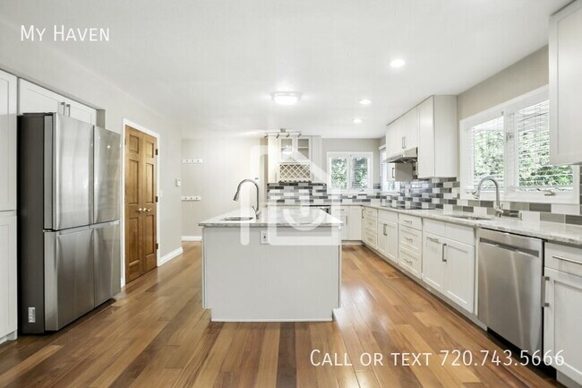 Building Photo - 16173 E Crestline Pl