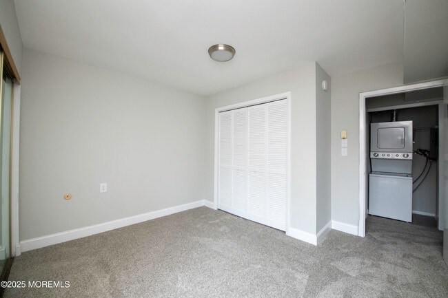 Building Photo - 5B Auburn Ct