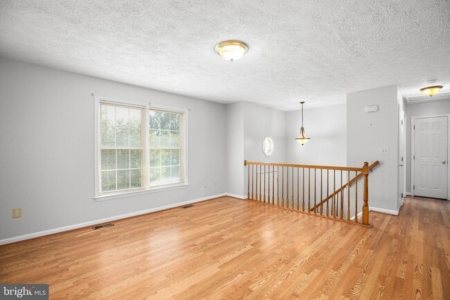 Building Photo - 7303 Sunset Ridge Ct