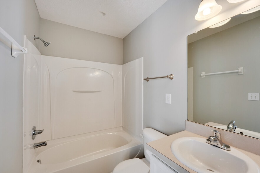 Master Bath - 5757 High Rock Dr