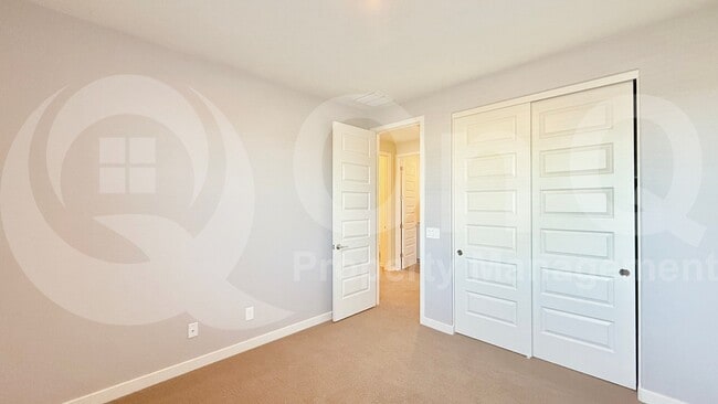 Building Photo - 708 N Bay Dr