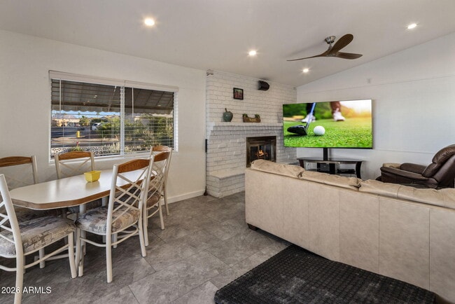 Building Photo - 2311 N Gayridge Rd