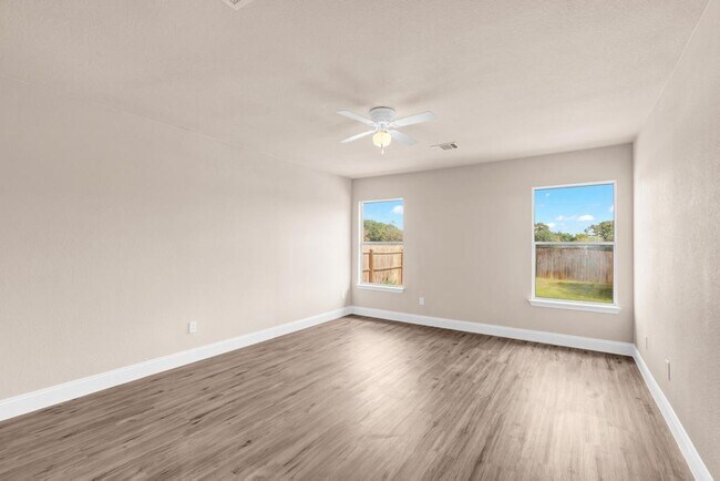 Building Photo - 2406 Glen Field Dr