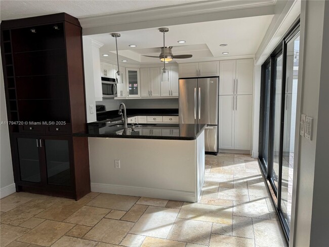 Building Photo - 4702 SW 67th Ave