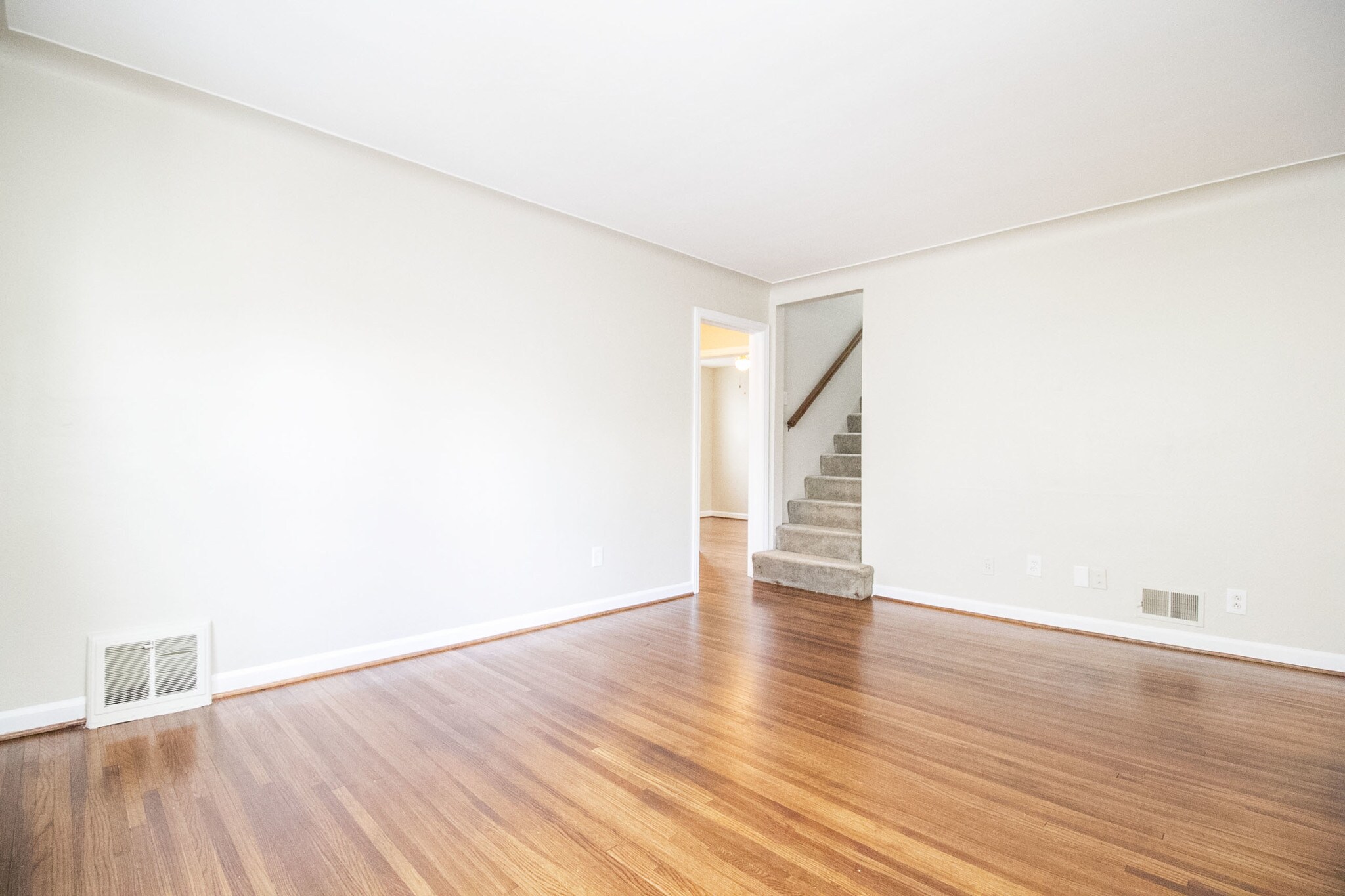 Building Photo - 2125 Loxley Rd