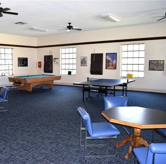 Building Photo - 6800 NE 22nd Way