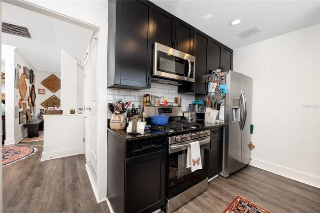 Building Photo - 1020 S Rome Ave