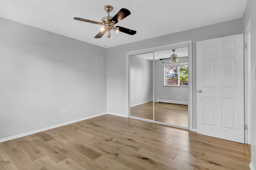 Bedroom - 21 N Washington St