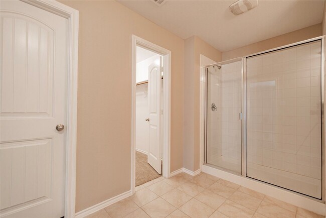 Building Photo - 1120 Decker Dr