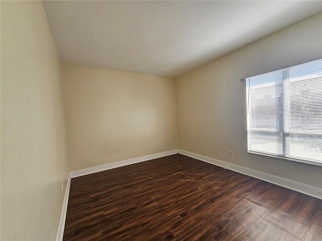 Building Photo - 7611 Paula Dr