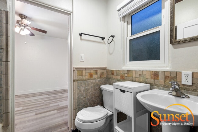 Building Photo - 4926 Del Monte Ave