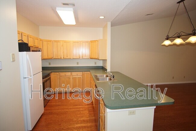 Building Photo - 2419 Glen Meadow Rd