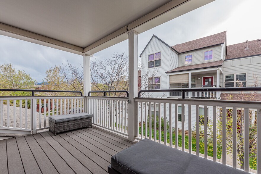 Building Photo - 1575 Zamia Ave