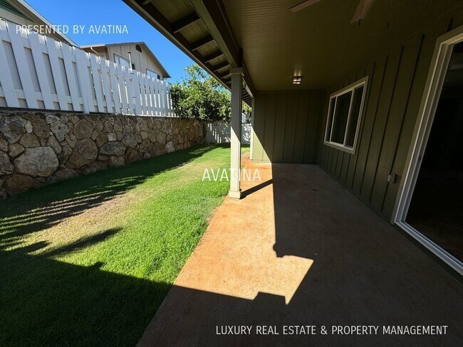 Building Photo - 91-1110 Paapaana Street-