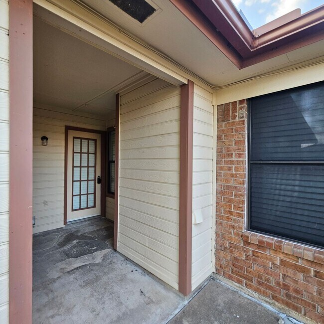 Building Photo - Wylie East Charmer