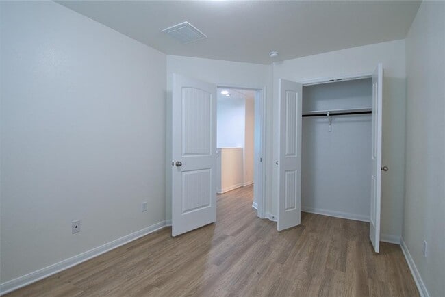 Building Photo - 4711 Giordano Dr