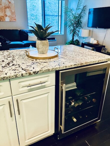 Building Photo - 1339 N Dearborn St