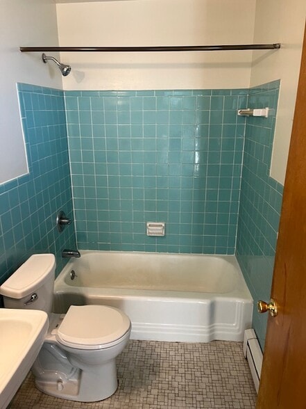 Building Photo - 5630 Macey Ave