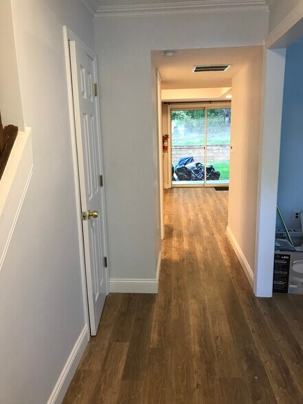 Building Photo - 159 Devon Ct