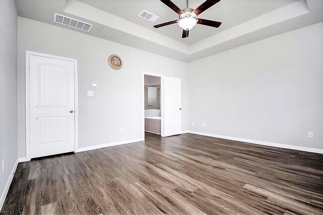 Building Photo - 24814 Puccini Pl