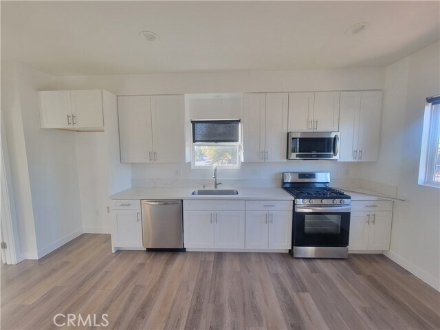 Building Photo - 7334 Vineland Ave