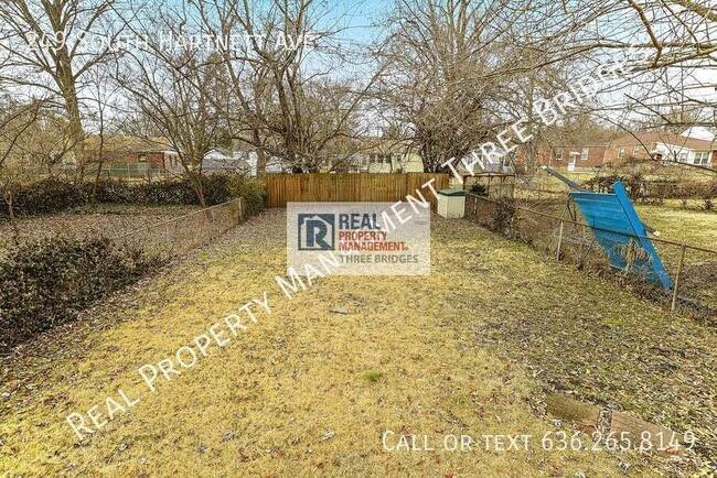 Building Photo - 249 S Hartnett Ave