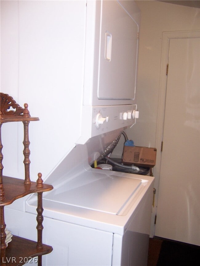 Building Photo - 4089 Zugspitz Way