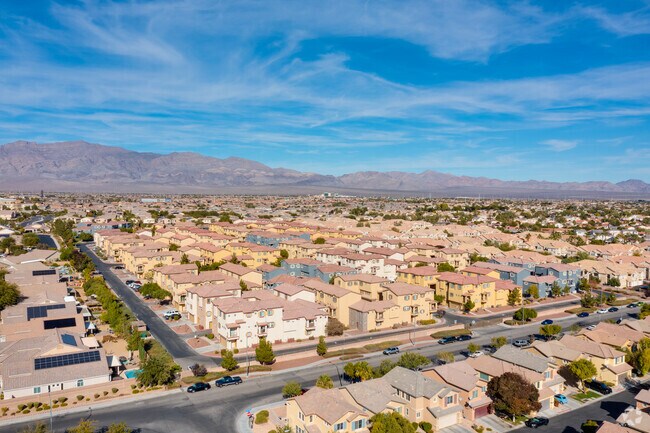 Building Photo - Jasmine Ranch