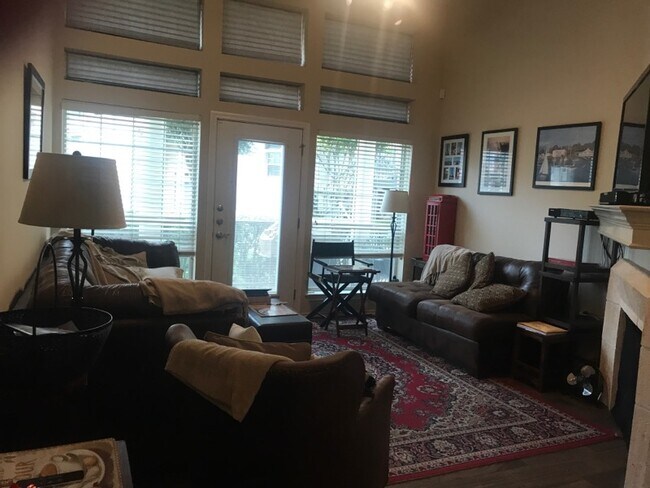 Building Photo - 2918 Ranch Road 620 N