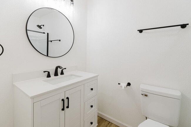 Building Photo - Newly Renovated 3 Bedroom 2 Bath Home