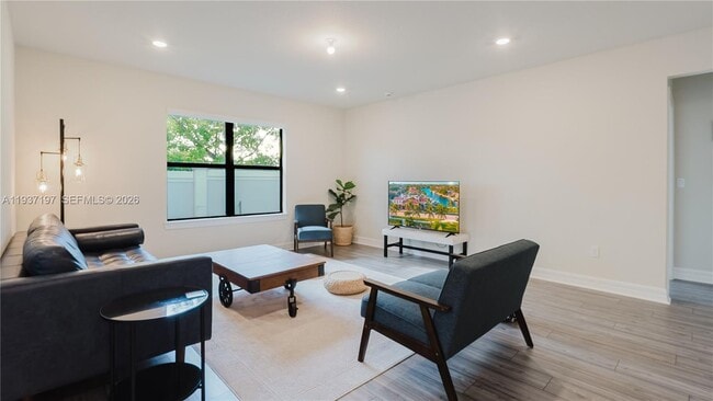 Building Photo - 3001 Hibiscus Ave