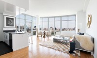 Building Photo - 2 bedroom in LONG ISLAND CITY NY 11109