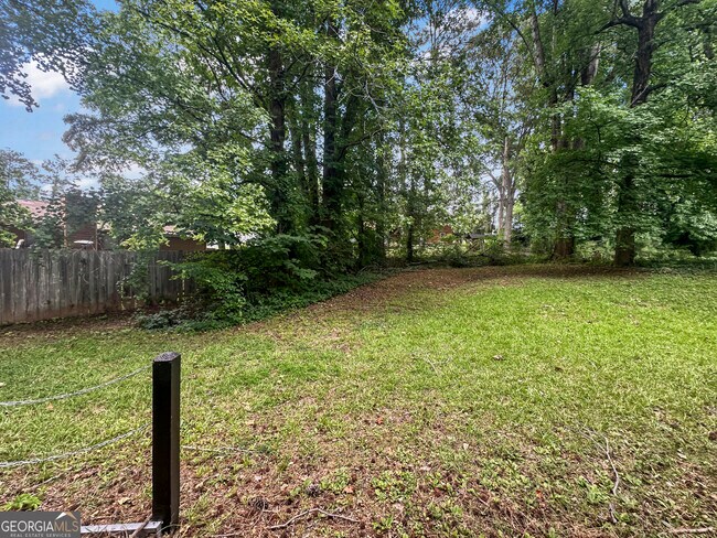 Building Photo - 323 Park Ridge Ct
