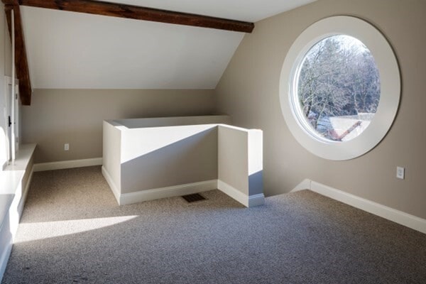 Building Photo - 33 West Main Street