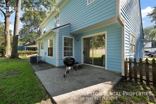 Building Photo - 1379 Center Lake Dr