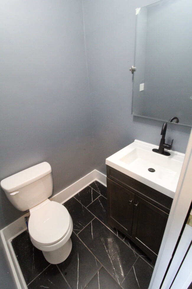 Level 1 - Half Bath - 1249 E Long St