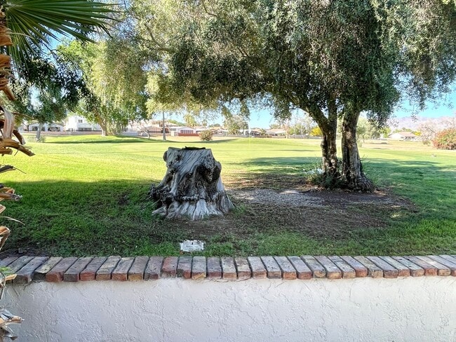 Building Photo - Gorgeous 2-Story Home with Golf Course Views and Modern Amenities!