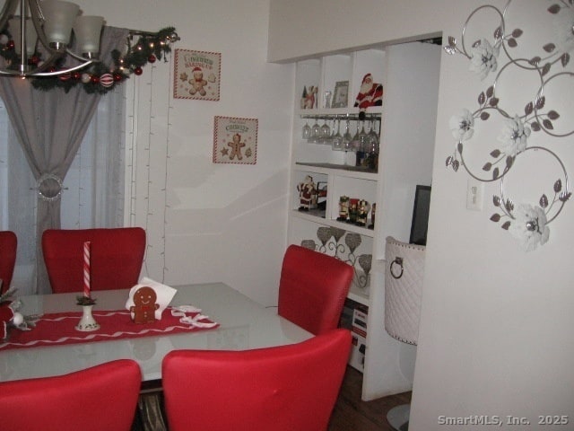 Building Photo - 105 Edin Ave