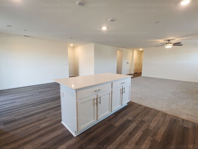 Building Photo - 8921 Kemi St
