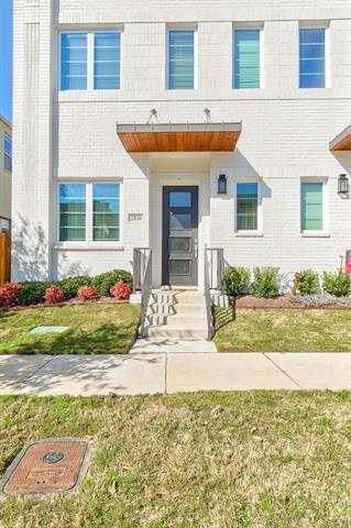 Building Photo - 2816 Merrimac St