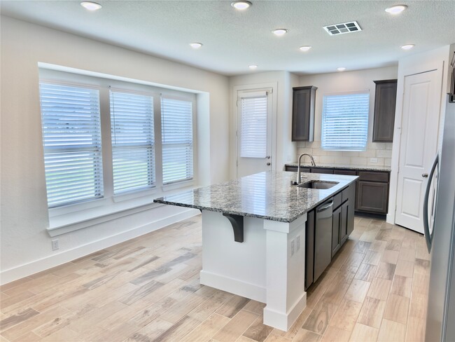 Building Photo - 15206 Cortines Ct