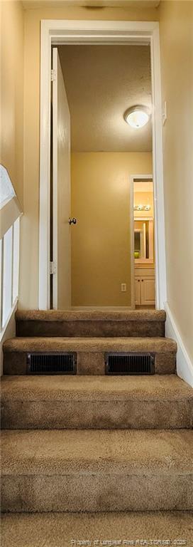 Building Photo - 824 Danish Dr