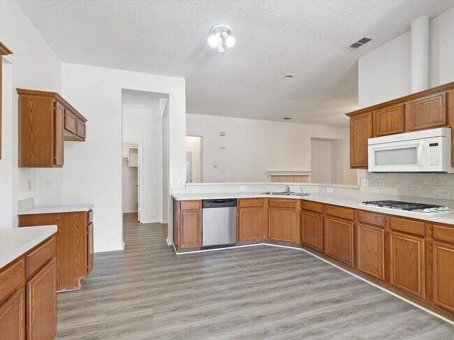 Building Photo - 5705 Frio Dr