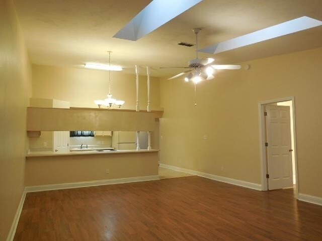 Building Photo - 2939 Royal Palm Way